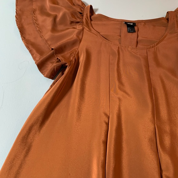Copper coloured dress with fluttery sleeves and a loose fit - size S - Picture 4 of 5